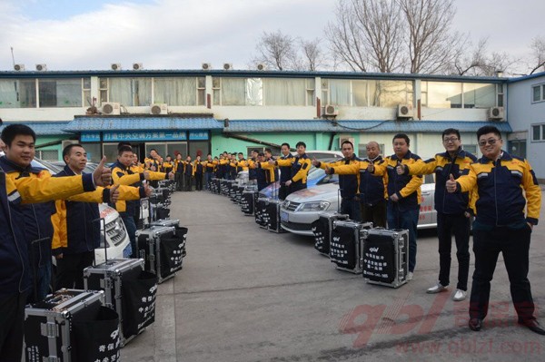 專業(yè)的中央空調(diào)安裝人員